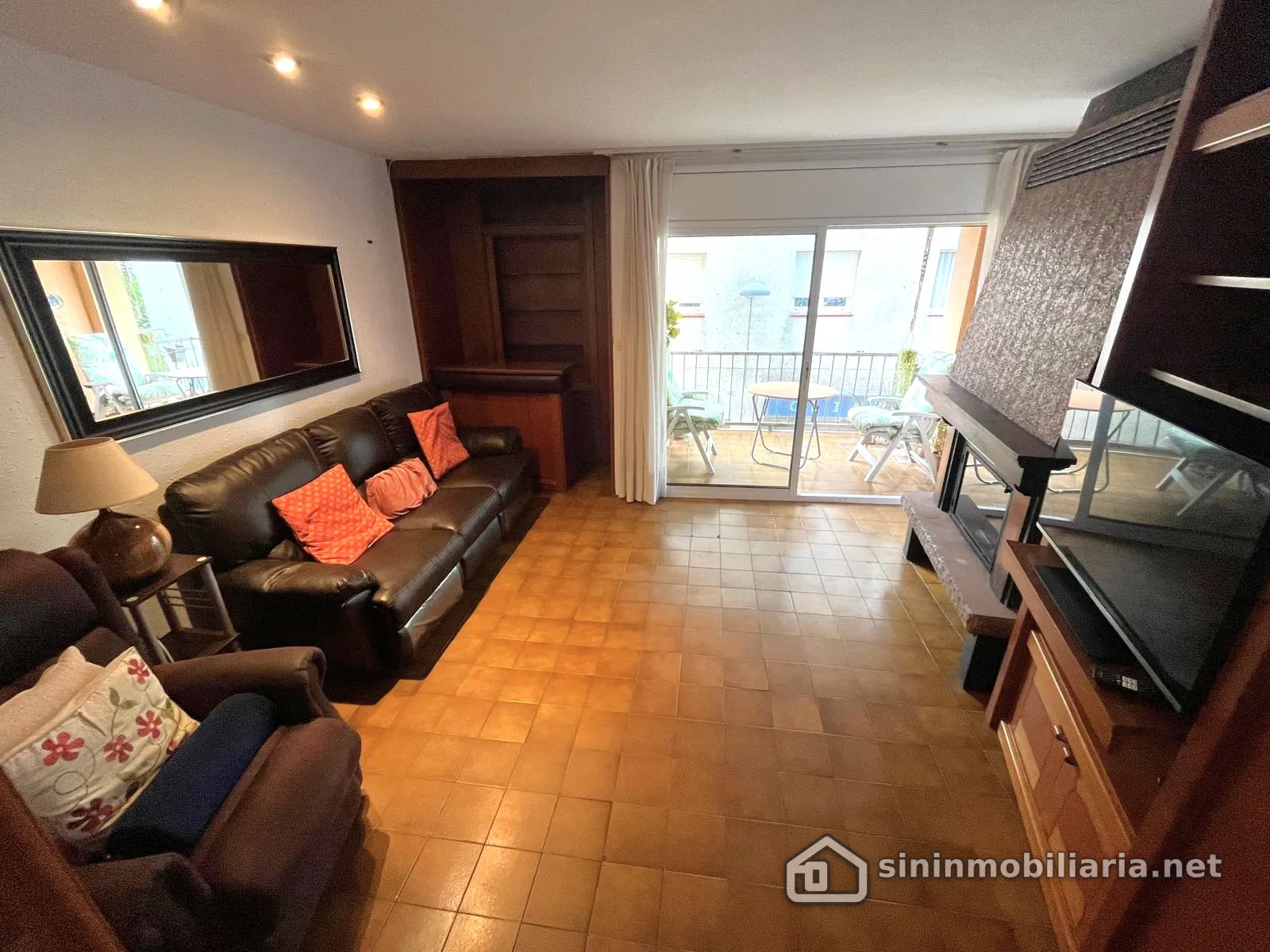 Piso amplio y céntrico de 126 m² con 4 habitaciones, terraza y balcón en Palamós