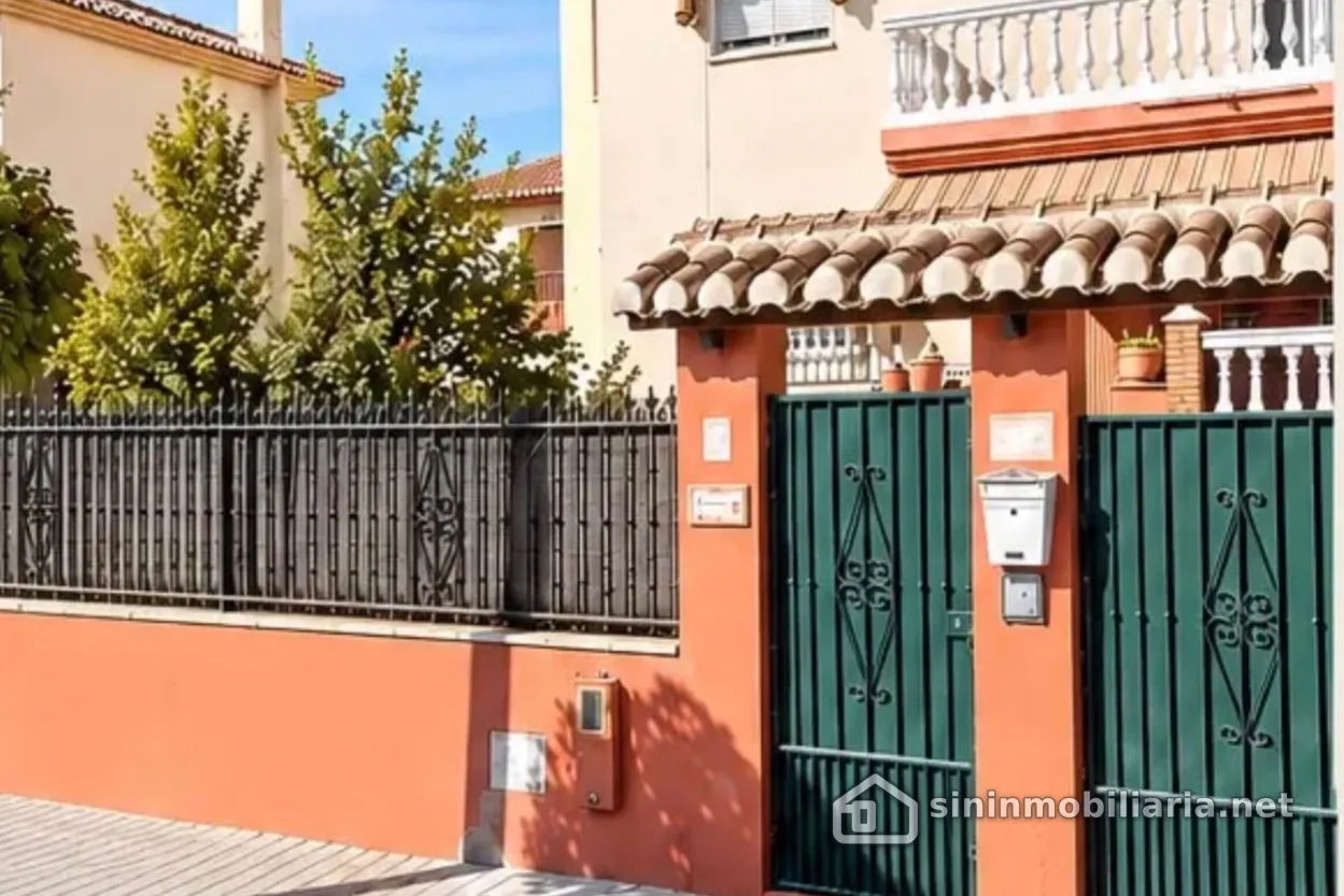 Venta Casa Pareada en Huétor Vega.  Granada